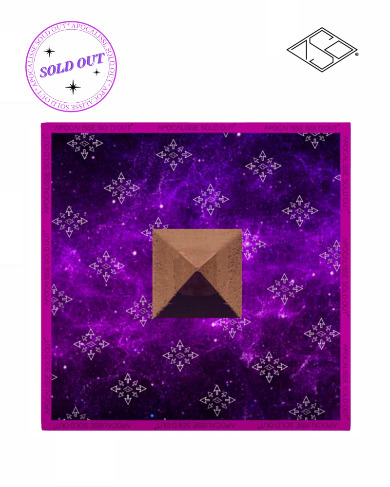 Space Pyramid scarf